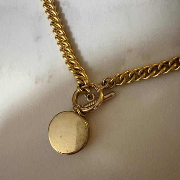Chanel Button Gold Chain Necklace - Picture 4 of 5